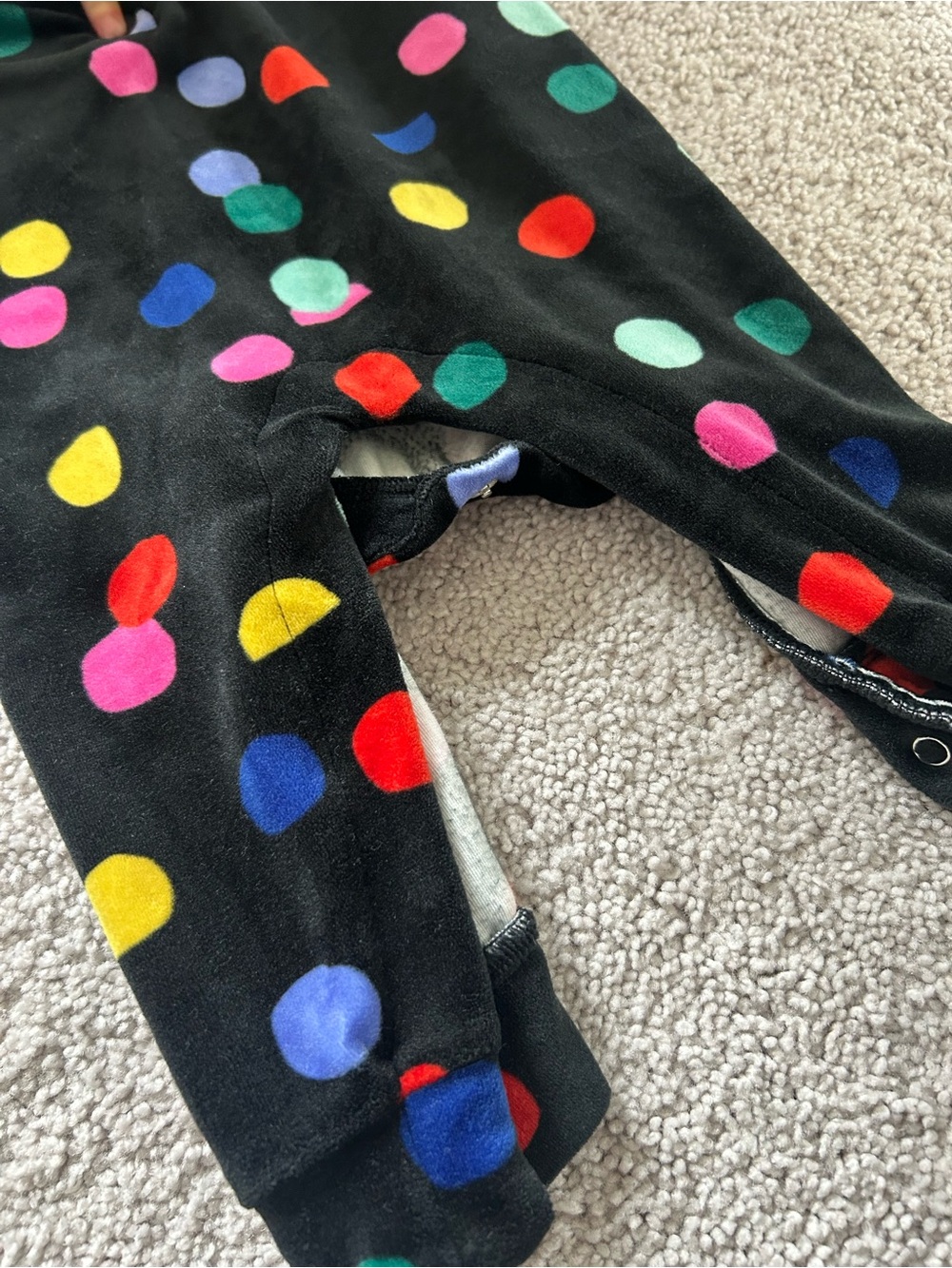 Hanna Andersson Polka Dot Black Baby One-Piece Snap Romper 6-12 months - Picture 4 of 4